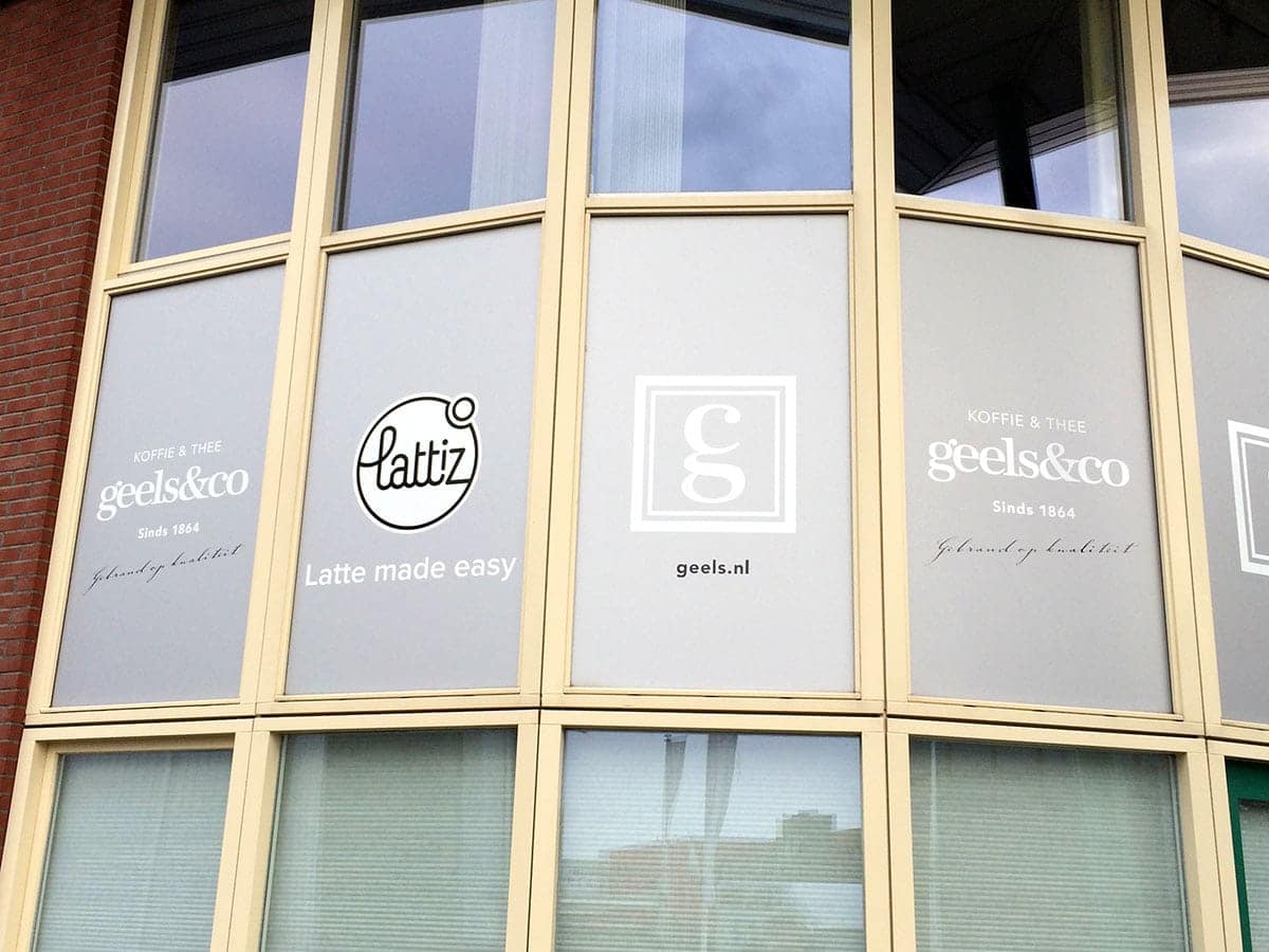 Stickers buiten pand