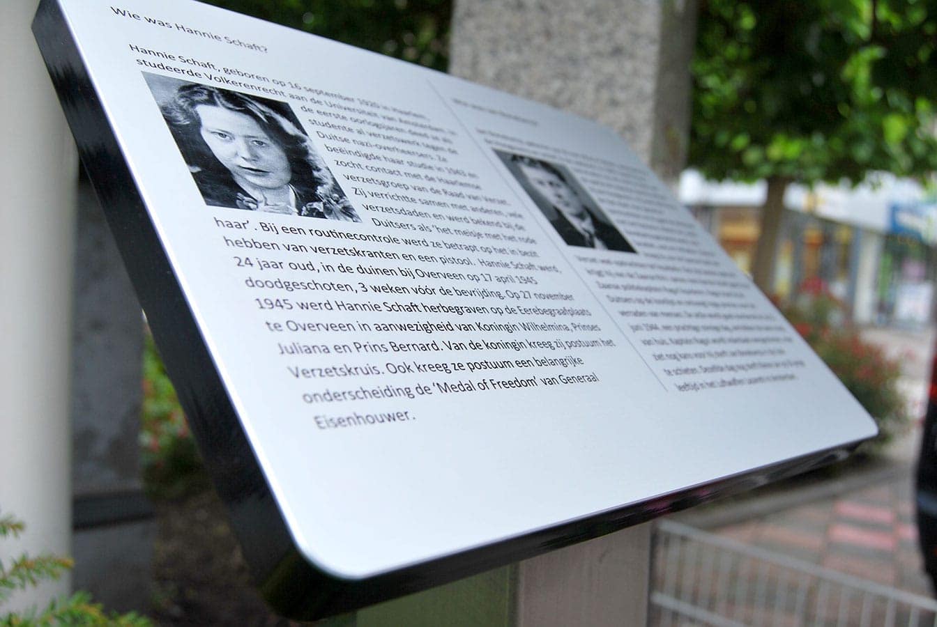 Herdenkingsbordje uit aluminium