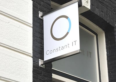 Stijlvol reclame uithangbord