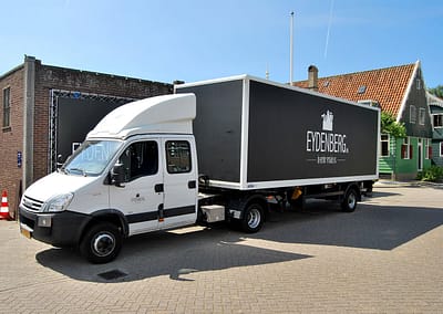 Belettering op aanhanger