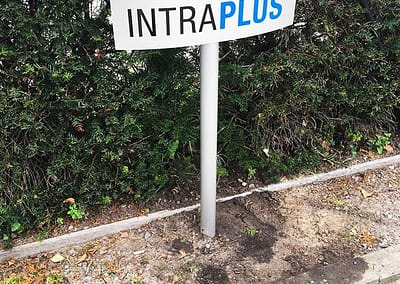 Parkeerpaal met logo