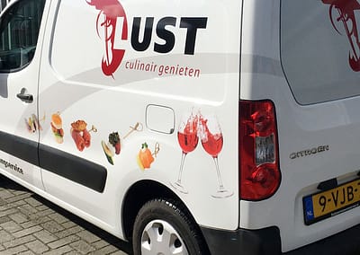 Belettering bedrijfswagen