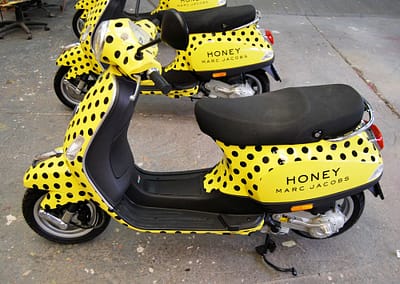 Scooter bestickering