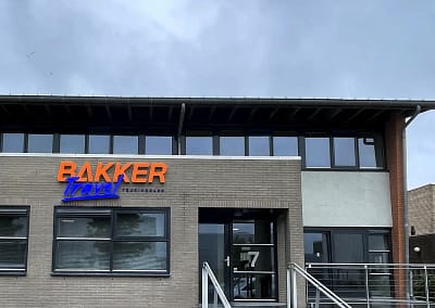 3D verlicht logo gevel