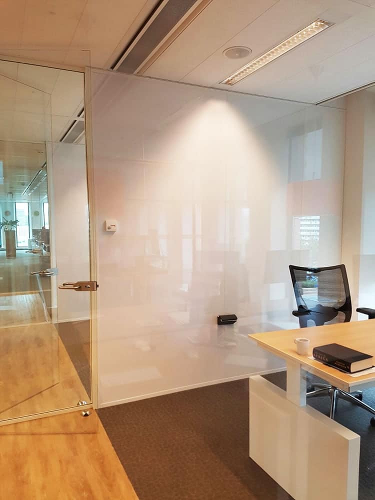 Whiteboard wand kantoor 1