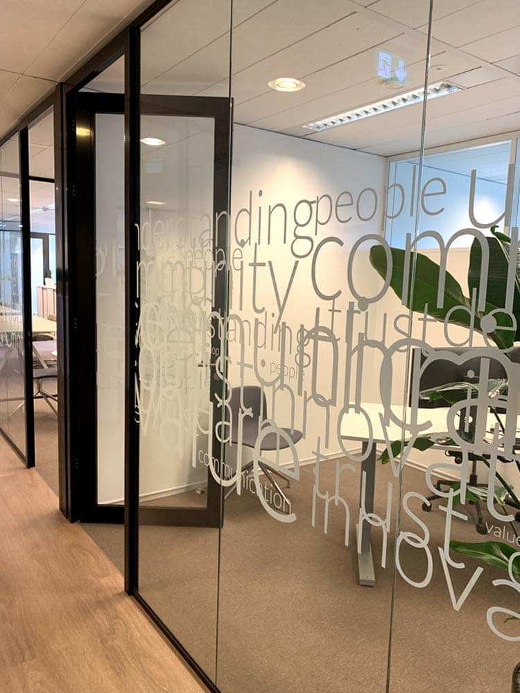 witprint op glasfolie